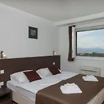 Family Friendly House With A Swimming Pool Skrip, Brac - 20897