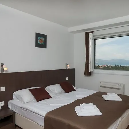 Family Friendly House With A Swimming Pool Skrip, Brac - 20897