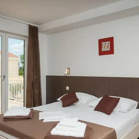 Family Friendly House With A Swimming Pool Skrip, Brac - 20897 Prázdninový dům Supetar